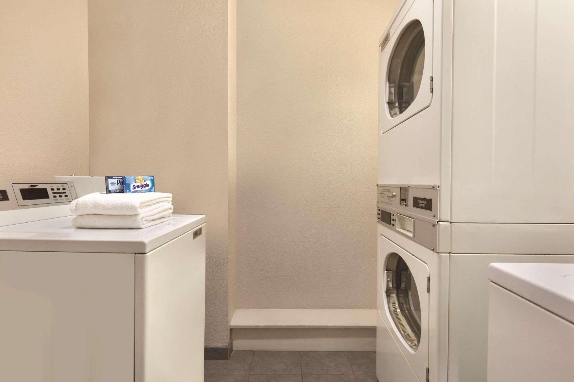 Country Inn & Suites By Radisson, Fresno North, Ca Bagian luar foto