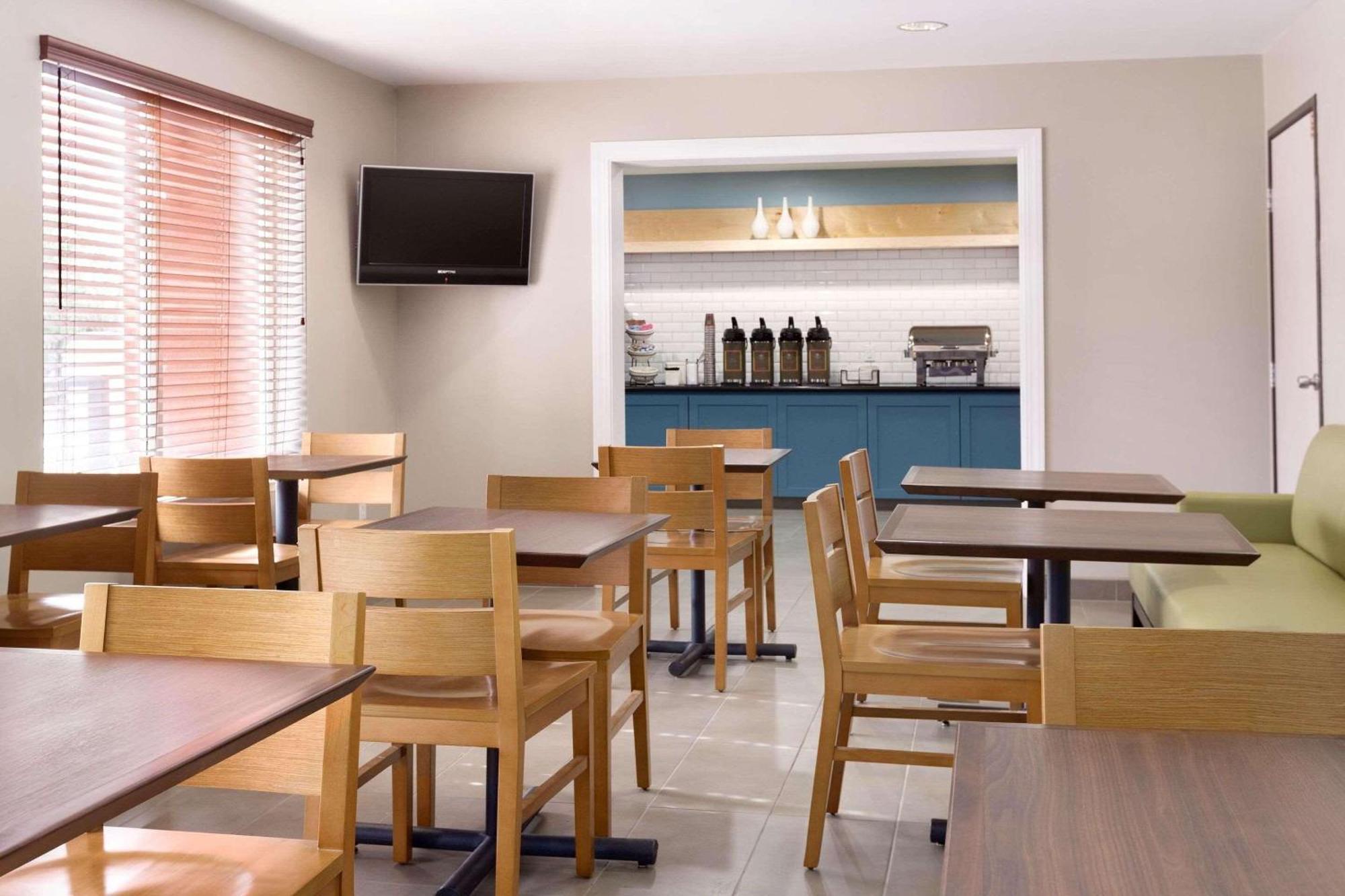 Country Inn & Suites By Radisson, Fresno North, Ca Bagian luar foto